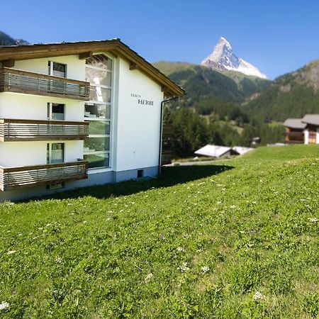 Chalet Herbi Zermatt Eksteriør bilde